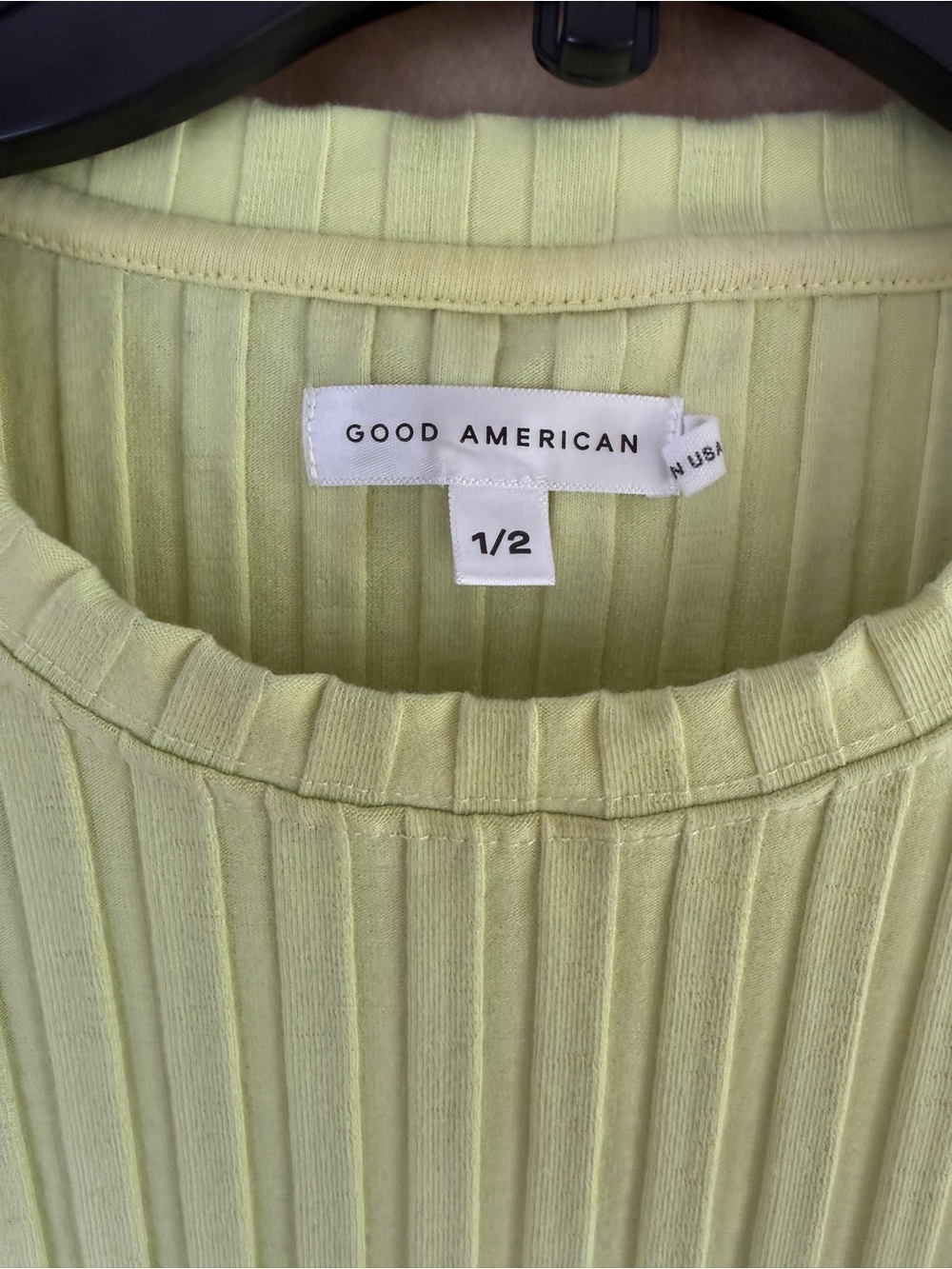 Good American Essential Rib Baby Tee – Neon Lime - Picture 9 of 14